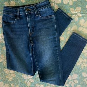 Just Black size 24 dark wash stretchy skinny jeans